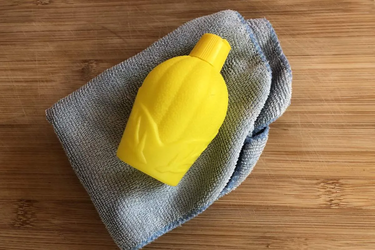 Can You Use Bottled Lemon Juice For Cleaning? - 17 Tips