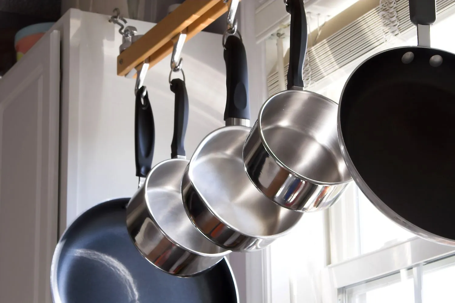 Can You Wash Pans in the Dishwasher? Tips for Proper Cleaning and Care