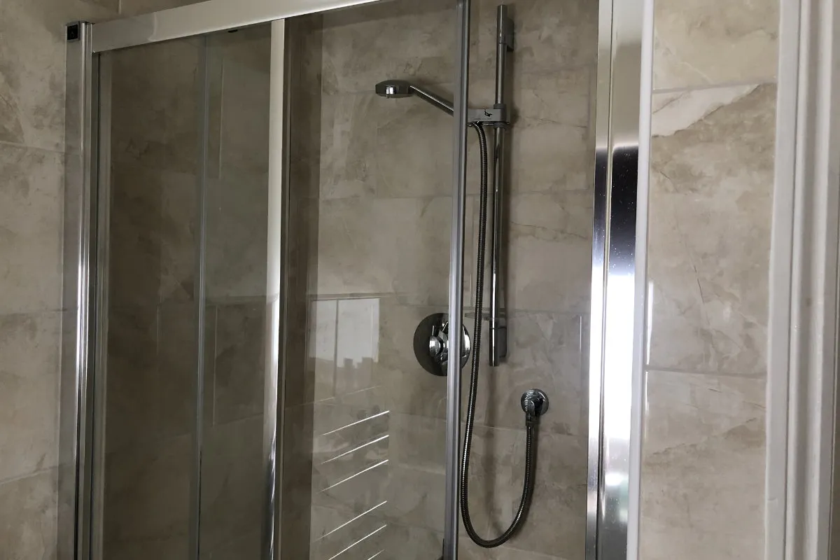 How To Clean A Shower Door With A Dishwasher Tablet