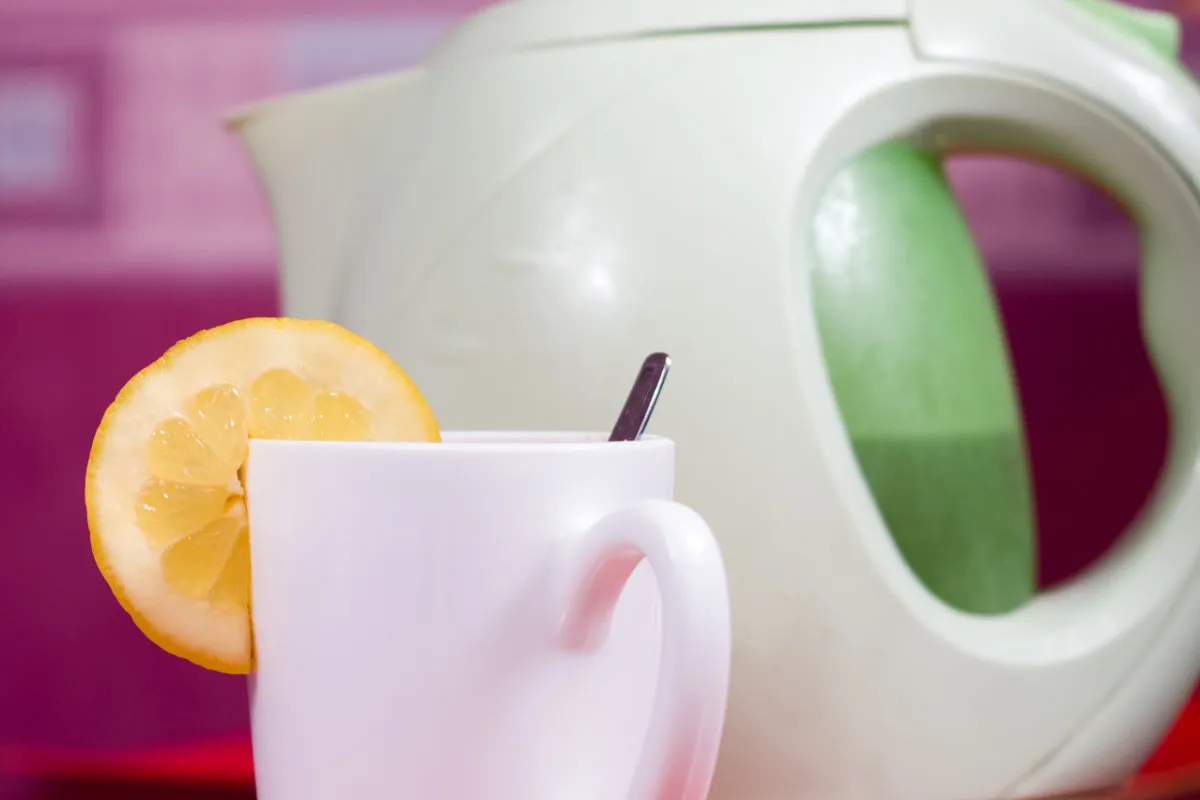 How To Clean The Inside Of A Kettle With Lemon Juice