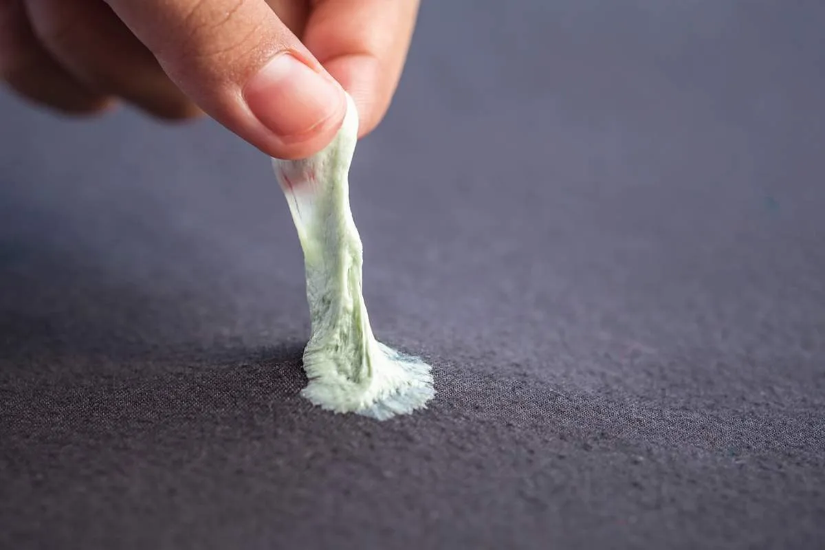 How To Get Smeared Gum Out Of Clothes With Vinegar