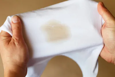 How To Remove Tea Stains From White Clothes (whiter whites secrets)