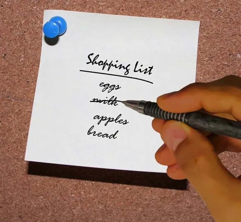 how to save money buying fruits an vegetables by making a shopping list