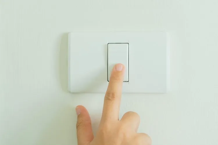 Saving Electricity by Turning Off Lights - Is it worth the bother?