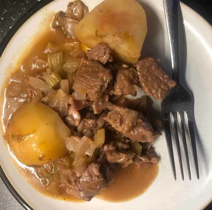 Slow Cooker Beef Stew With Red Wine And Potatoes