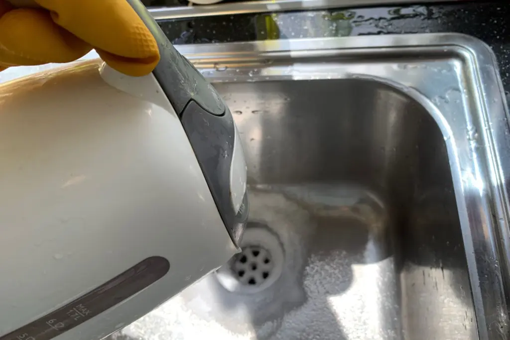 unblocking a drain with salt