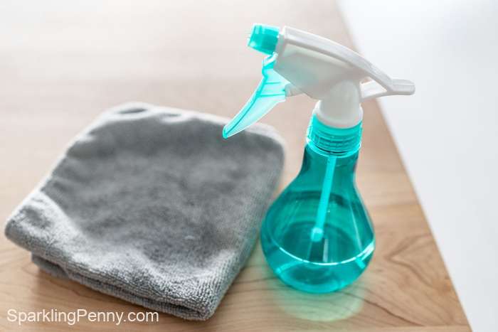 microfiber cloth and cleaning spray