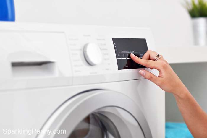 choosing the washing temperature on a washing machine