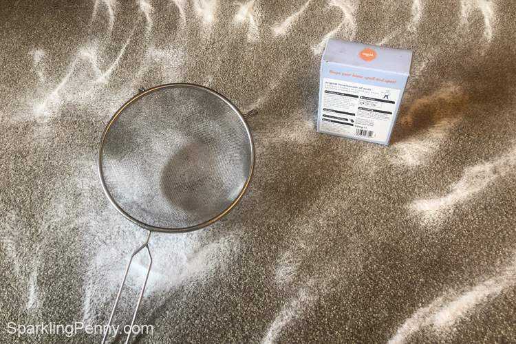 does baking soda get rid of dog smell in carpet