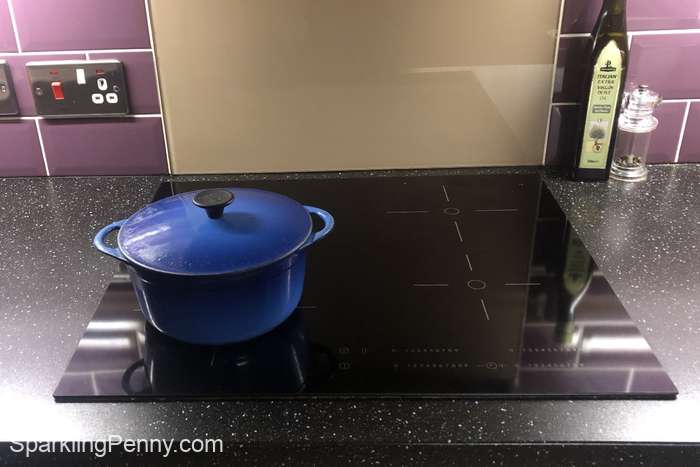 induction hob with pot