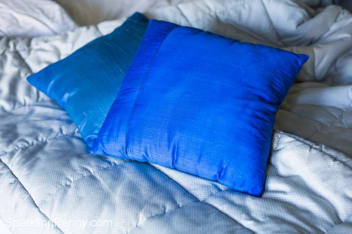 comforter and pillows