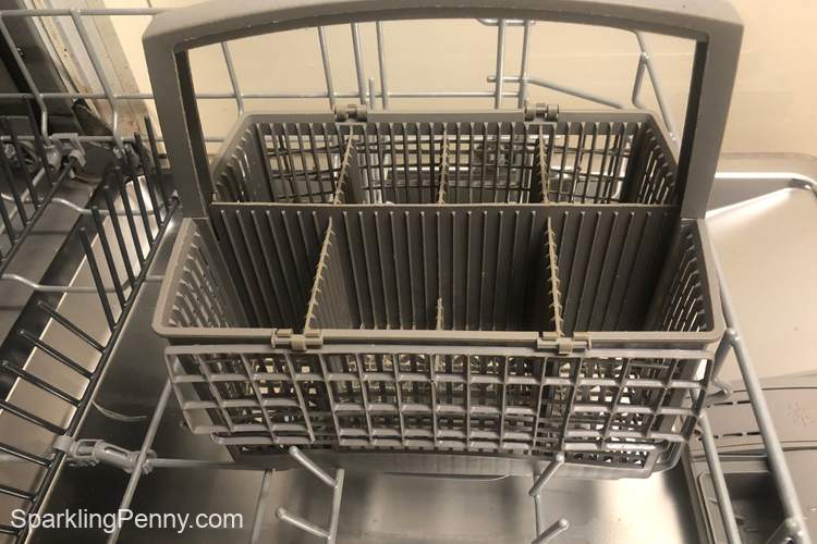 how to clean a dishwasher basket