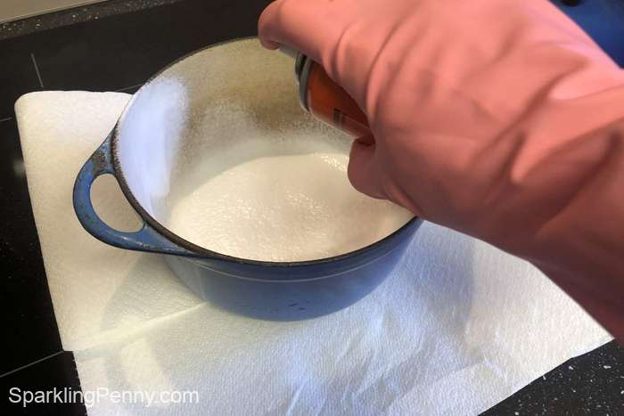 Cleaning a Le Creuset pan with oven cleaner