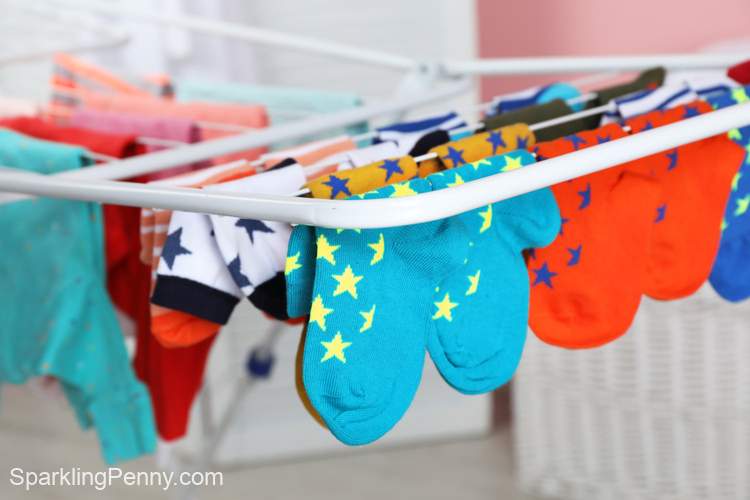 how to dry clothes indoors without causing damp