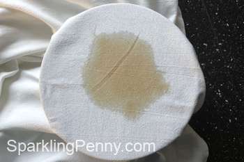 tea stain before treatment with boiling hot water