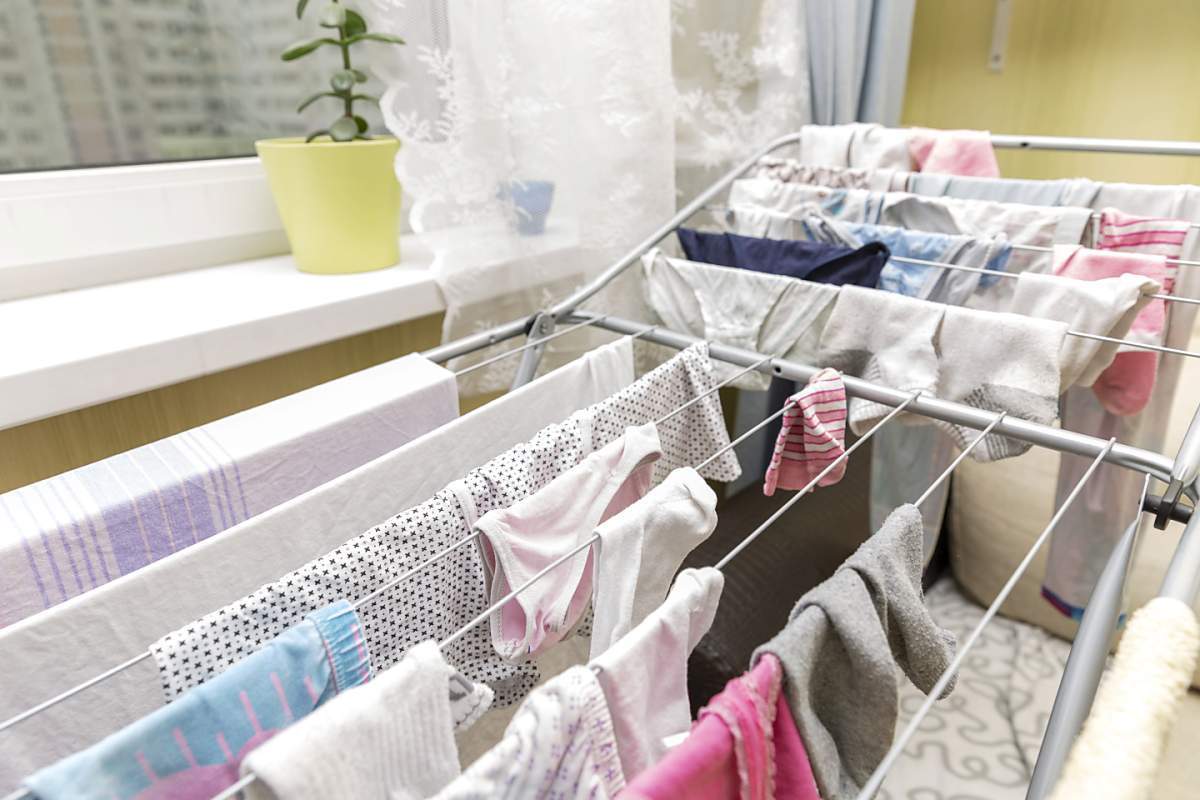 How To Dry Clothes Fast Without A Tumble Dryer - Sparkling Penny